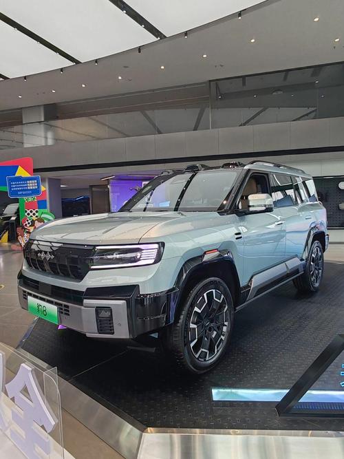 佛山三水区展建隆企业管理咨询比亚迪方程豹硬派越野的爆款，英菲尼迪35周年与你共成长